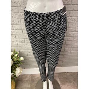 A.N.A Women Mid-Rise Black & White Geo Print Ankle Pant Size 10 NWT